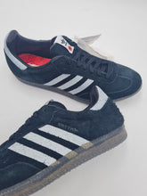 Load image into Gallery viewer, 2016 adidas Consortium x Livestock Samba UK 8 Deadstock