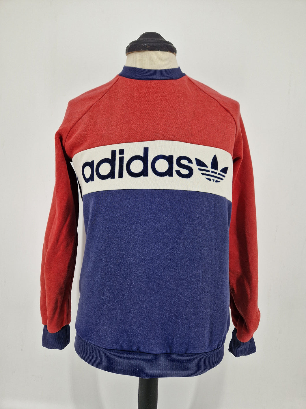 Vintage West German adidas Originals Trefoil Crew Sweatshirt L D6 Red White Navy