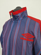 Load image into Gallery viewer, Umbro 90&#39;s Lightweight Jacket Large L Blue Red
