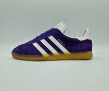 Load image into Gallery viewer, 2016 adidas Originals Gazelle Indoor UK 8 Purple White OG Box Preloved
