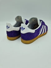 Load image into Gallery viewer, 2016 adidas Originals Gazelle Indoor UK 8 Purple White OG Box Preloved

