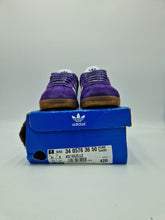 Load image into Gallery viewer, 2016 adidas Originals Gazelle Indoor UK 8 Purple White OG Box Preloved
