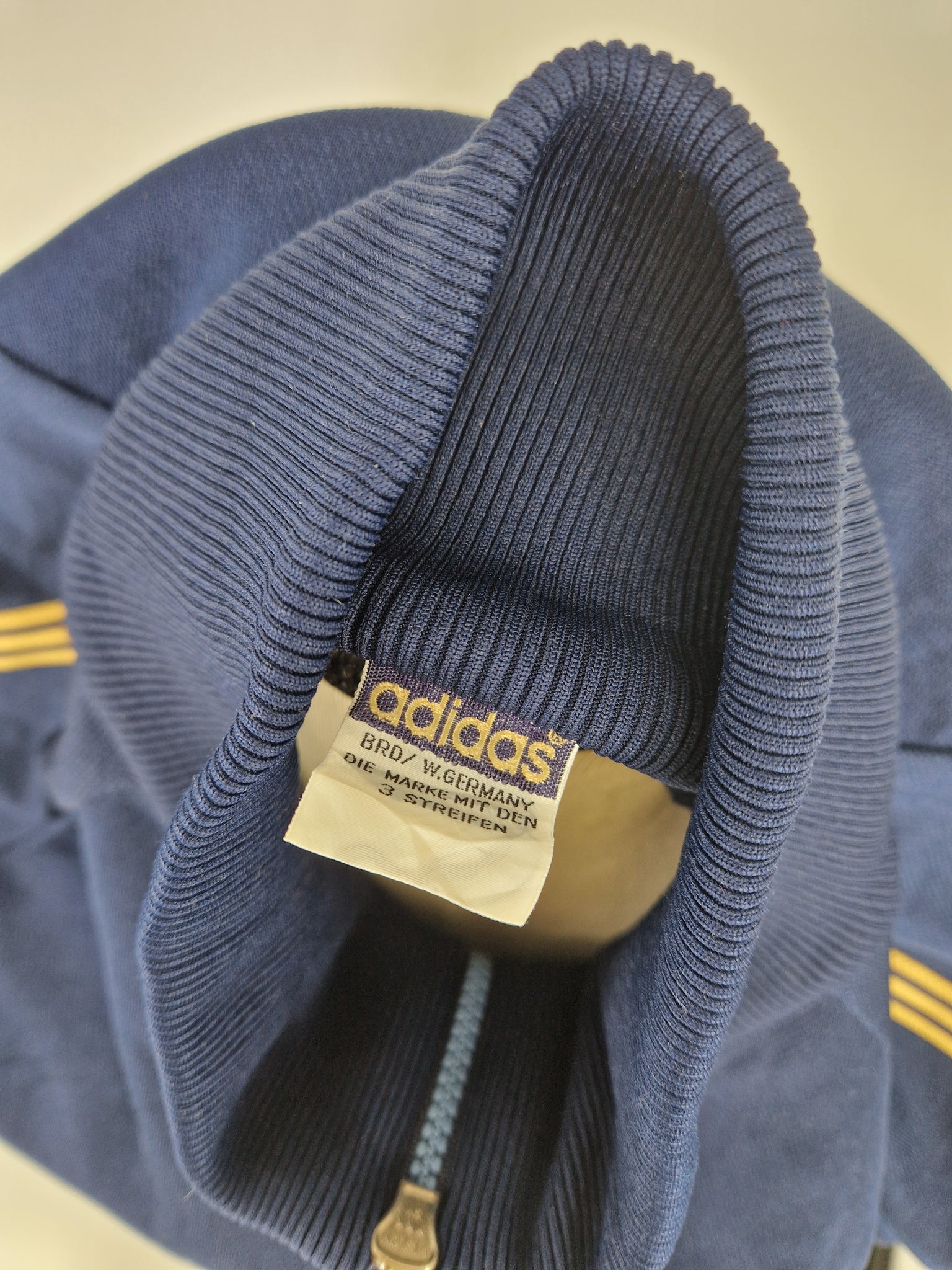 Adidas Retro Descente Jacket from the thrift : r/adidas