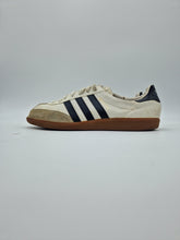 Load image into Gallery viewer, Vintage adidas Originals Universal UK 9 made in Yugoslavia
