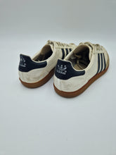 Load image into Gallery viewer, Vintage adidas Originals Universal UK 9 made in Yugoslavia
