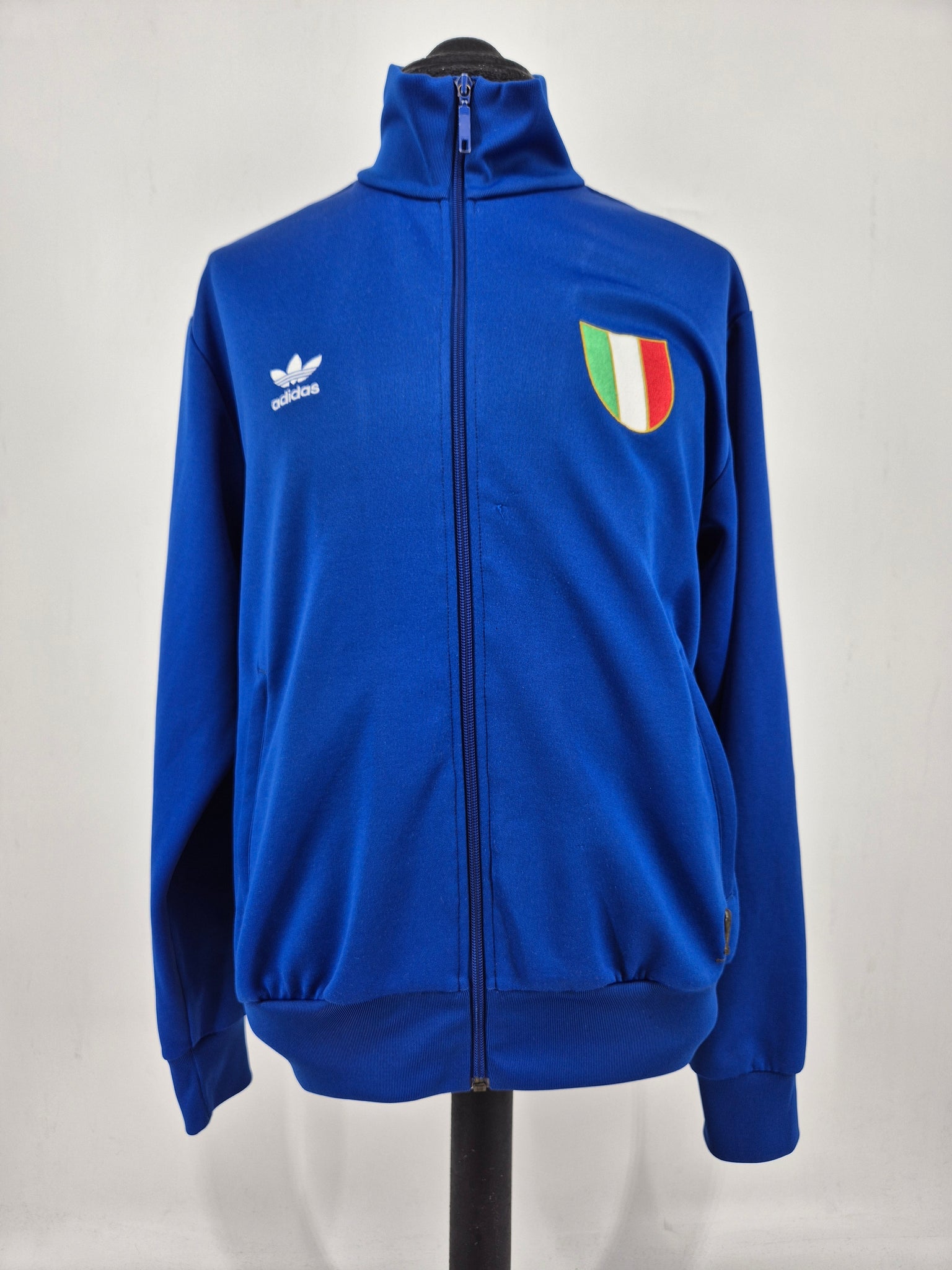 adidas 1974年FIFA西ドイツW杯ジャージ（2002年復刻モデル） adidas 1974年FIFA西ドイツW杯ジャージ（2002年復刻モデル）