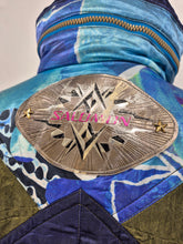 Load image into Gallery viewer, Vintage Saloman Ski Anorak L Crazy Pattern Blue Purple
