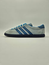 Load image into Gallery viewer, 2015 adidas Originals Tahiti UK 9.5 Preloved
