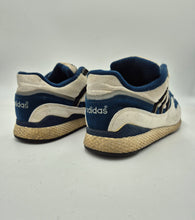 Load image into Gallery viewer, 1996 adidas Originals Oregon Ultra Tech UK 10.5 made in Korea
