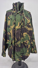 Load image into Gallery viewer, Vintage Highlander Tempest Waterproof Jacket XL Camouflage
