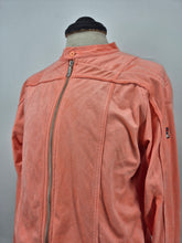 Load image into Gallery viewer, Fila Terrinda 80s Casual Classics Exclusive Track Top L XL Fresh Coral

