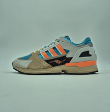 Load image into Gallery viewer, 2018 adidas Originals x Consortium ZX 10,000 UK 10.5 Teal OG Box
