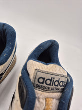 Load image into Gallery viewer, 1996 adidas Originals Oregon Ultra Tech UK 10.5 made in Korea

