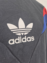 Load image into Gallery viewer, 2017 adidas Originals Neva Crew Sweatshirt L Black White Red Blue
