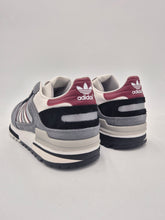 Load image into Gallery viewer, adidas Originals ZX 600 UK 9.5 Grey Silver BNIBWT
