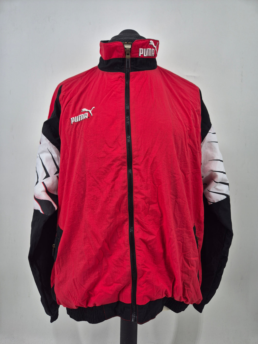 Vintage Puma 80s Track Top XXL made in Thailand Black Red