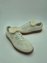 Load image into Gallery viewer, BNIB Puma Palermo Premium Leather Trainers Warm White 8 9
