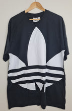 Load image into Gallery viewer, adidas Originals BG Trefoil Tee L BNWT Black
