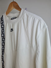 Load image into Gallery viewer, Nike NSW Top Taped Poly AR4934-133 Large
