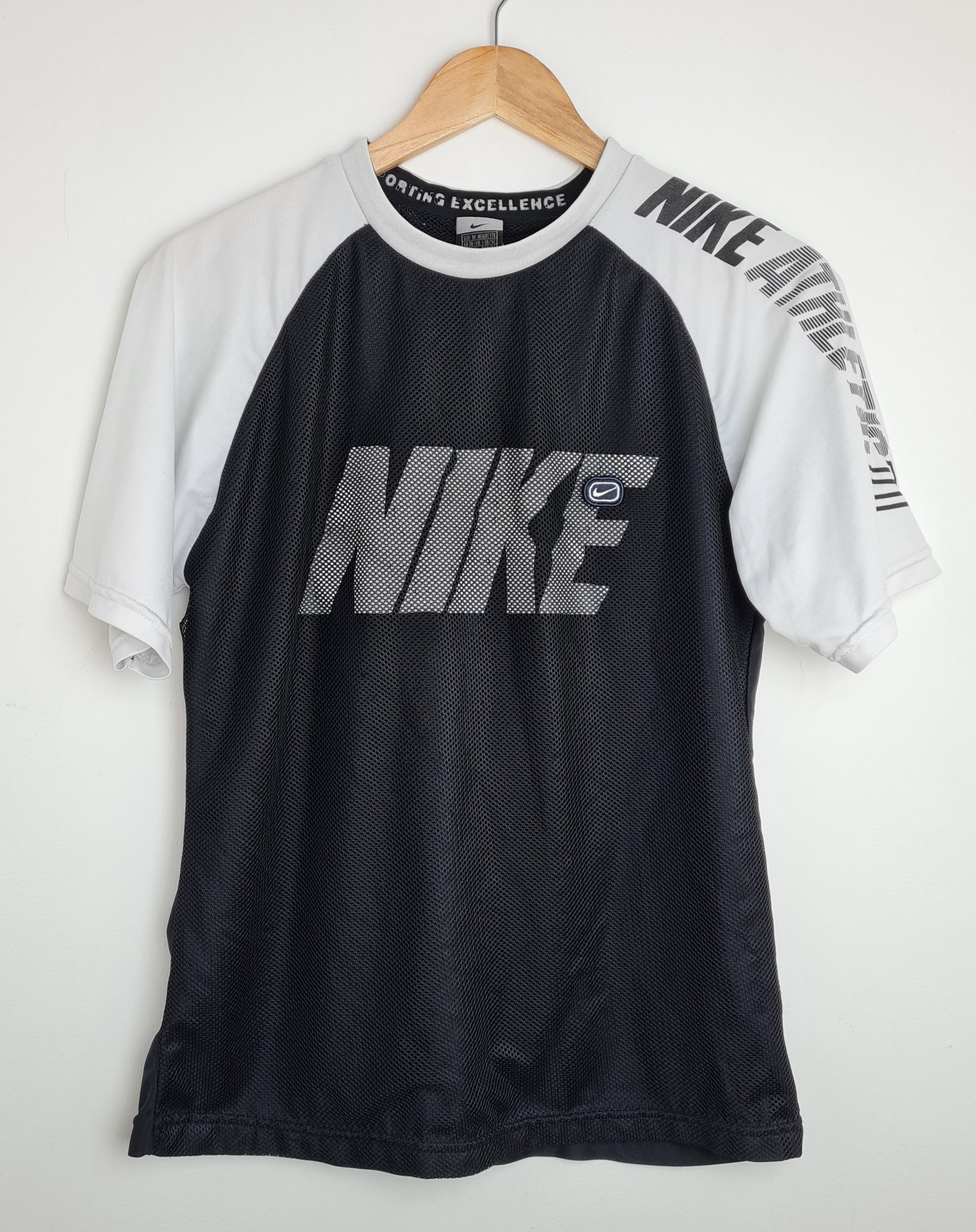 black and white nike shirt