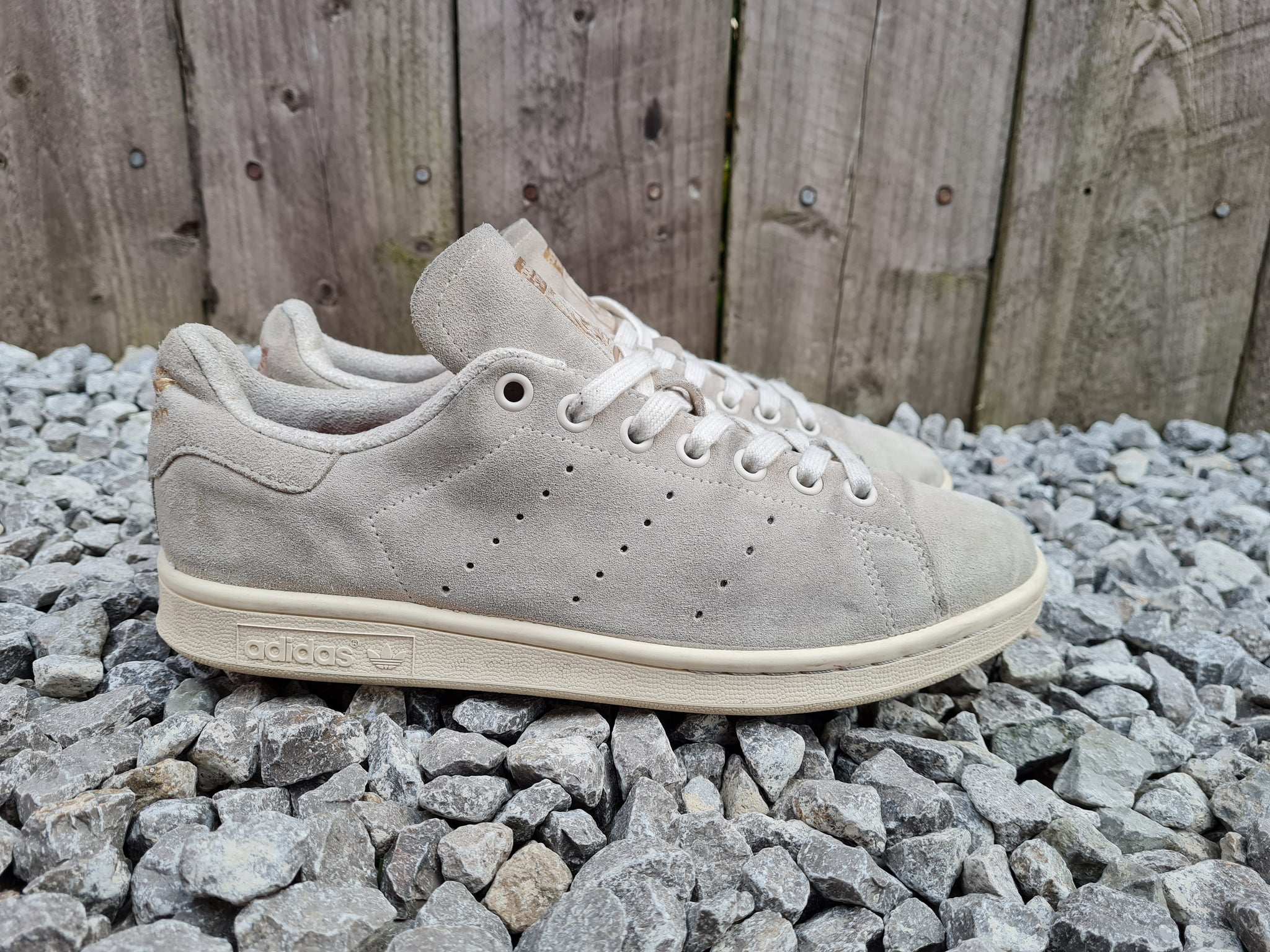 Stan smith clearance suede trainers