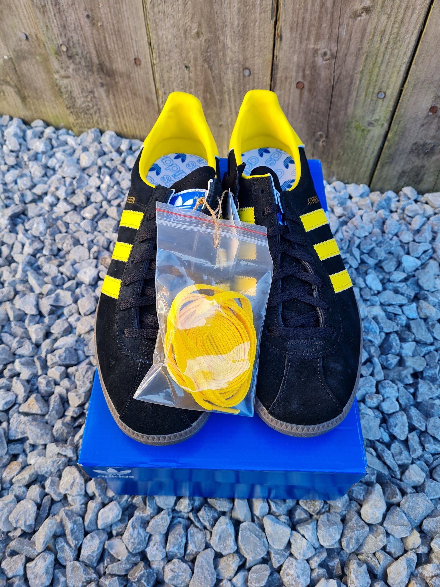 adidas Originals Size? Exclusive Athen bnibwt Black Yellow UK 10 pontone classics adidas Originals Size? Exclusive Athen bnibwt Black Yellow UK 10 pontone classics
