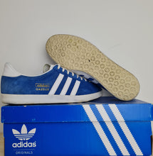 Load image into Gallery viewer, Adidas Gazelle OG air force blue/white UK 9 2012
