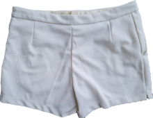 Load image into Gallery viewer, Vintage Sergio Tacchini Tennis Shorts 34
