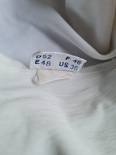Load image into Gallery viewer, Vintage Sergio Tacchini Tennis Shorts 36
