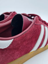 Load image into Gallery viewer, adidas Originals Samoa 2015 Island Series UK 10 Preloved
