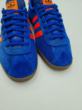 Load image into Gallery viewer, 08 adidas Dublin City Series UK 10 Preloved OG Box

